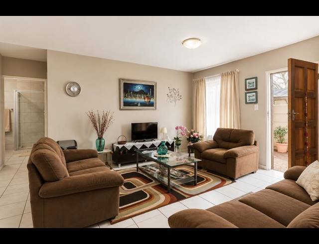 3 BEDROOM PROPERTY TO RENT IN STRUBENVALE